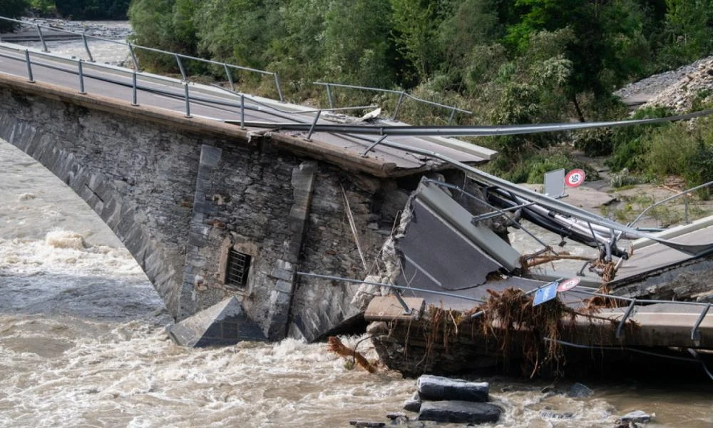 Ελβετία: Τέσσερις νεκροί έπειτα από καταρρακτώδεις βροχές